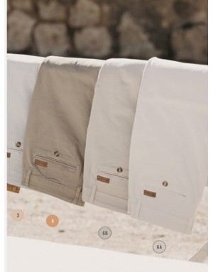 Pantalones chinos